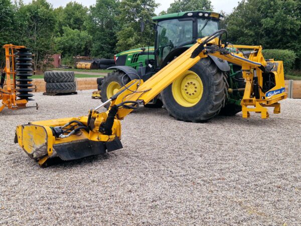 2013 Shelbourne Reynolds HD767 VFR Hedge Cutter