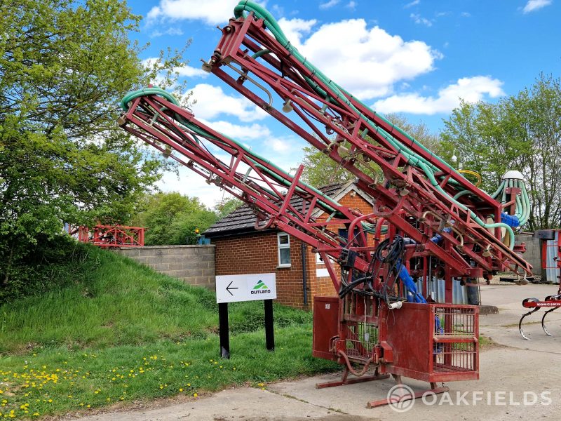 24272 (1)