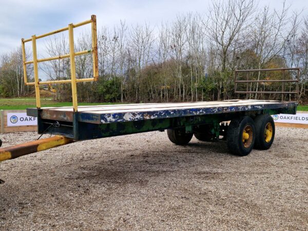 28' Tandem Axle Bale Trailer