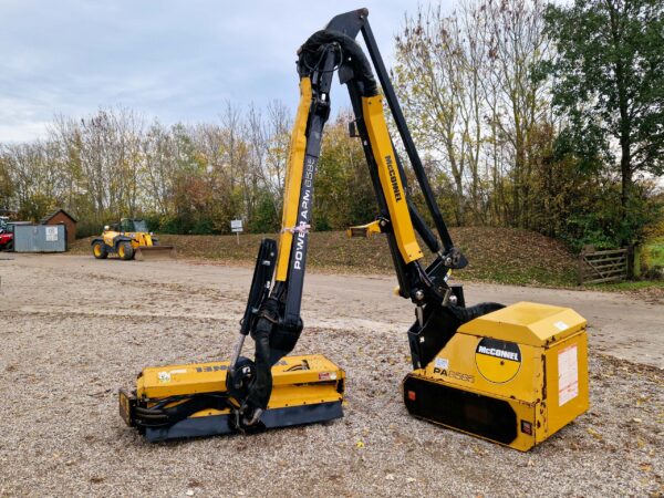 2015 McConnell PA6585 VFR Hedge Cutter