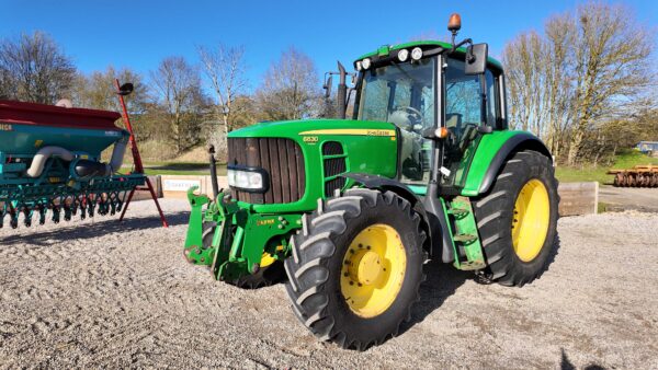 2010 John Deere 6630 Premium 4WD Tractor