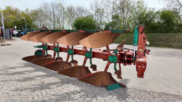 Kverneland LD85-300-9-HD 5 Furrow Plough