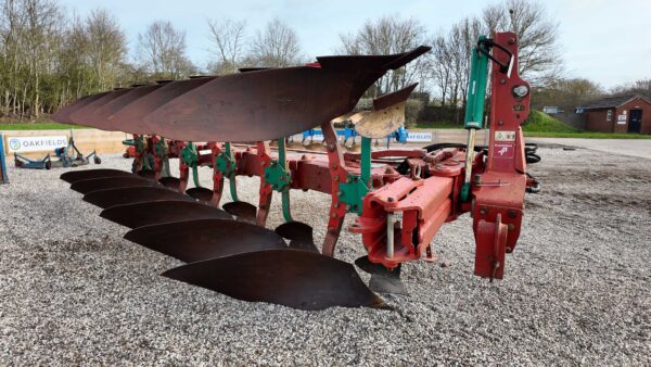 Kverneland LB85-300-28-HD 6 furrow plough