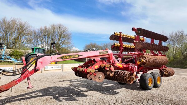 2001 Vaderstad CR820 8.2m Carrier