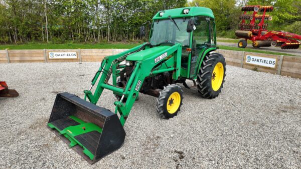 1999 John Deere 4600 4WD Tractor