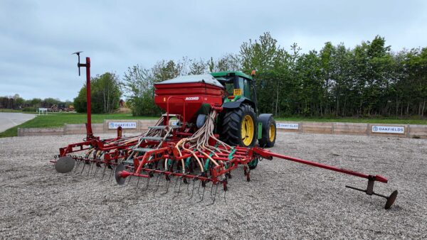Kverneland 4.8M TS tine drill