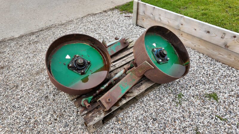 25685-(1)