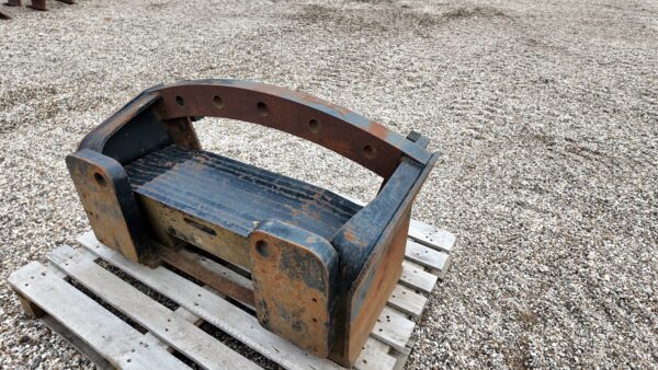 CAT Challenger Drawbar Support