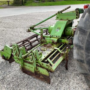 25694-(1)