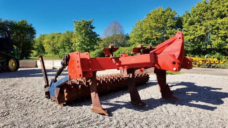 25699-(1)